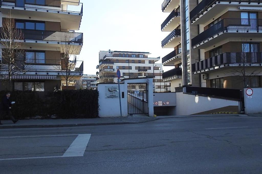 Lux Cordia Apartment With Free Parking Budapest Bagian luar foto