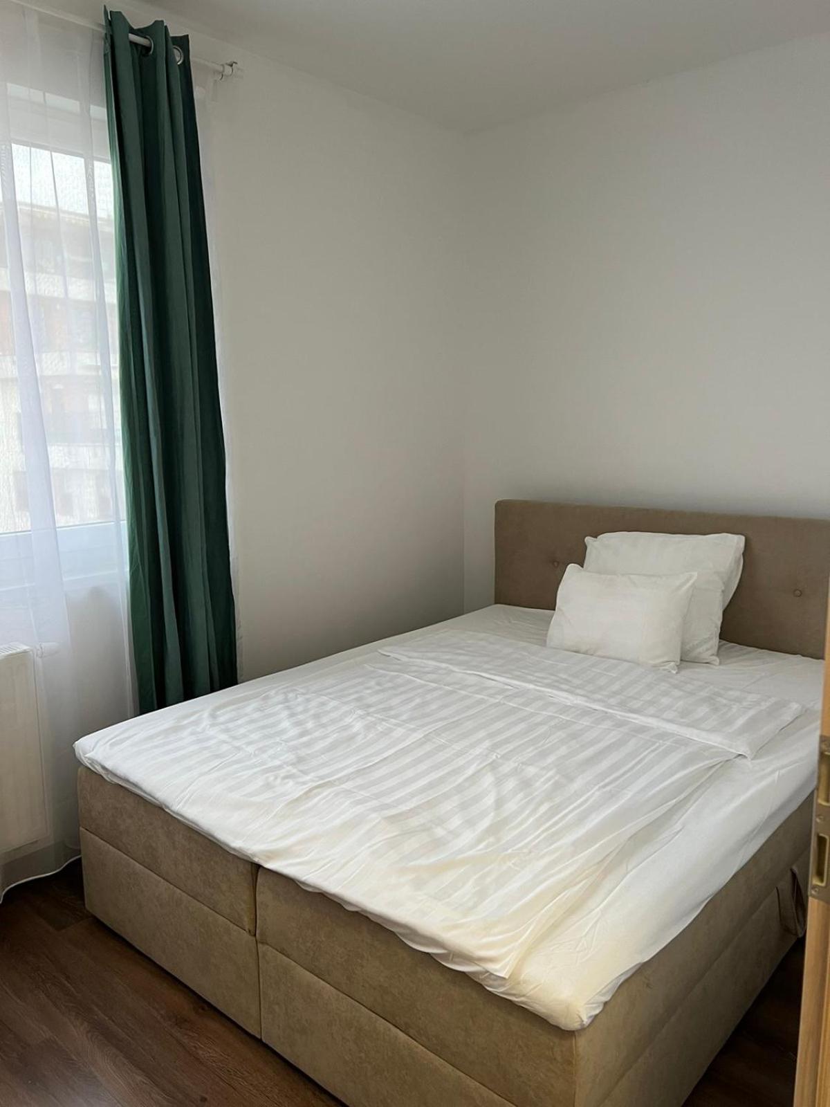 Lux Cordia Apartment With Free Parking Budapest Bagian luar foto