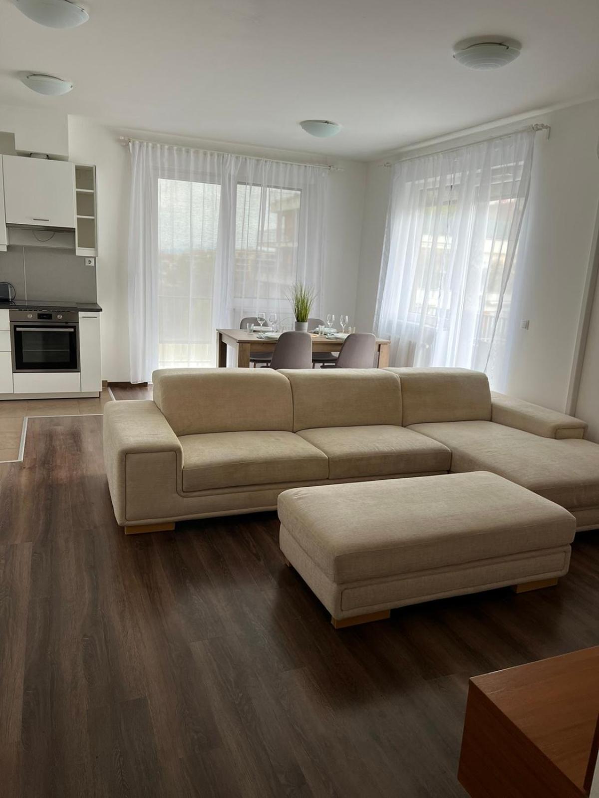 Lux Cordia Apartment With Free Parking Budapest Bagian luar foto