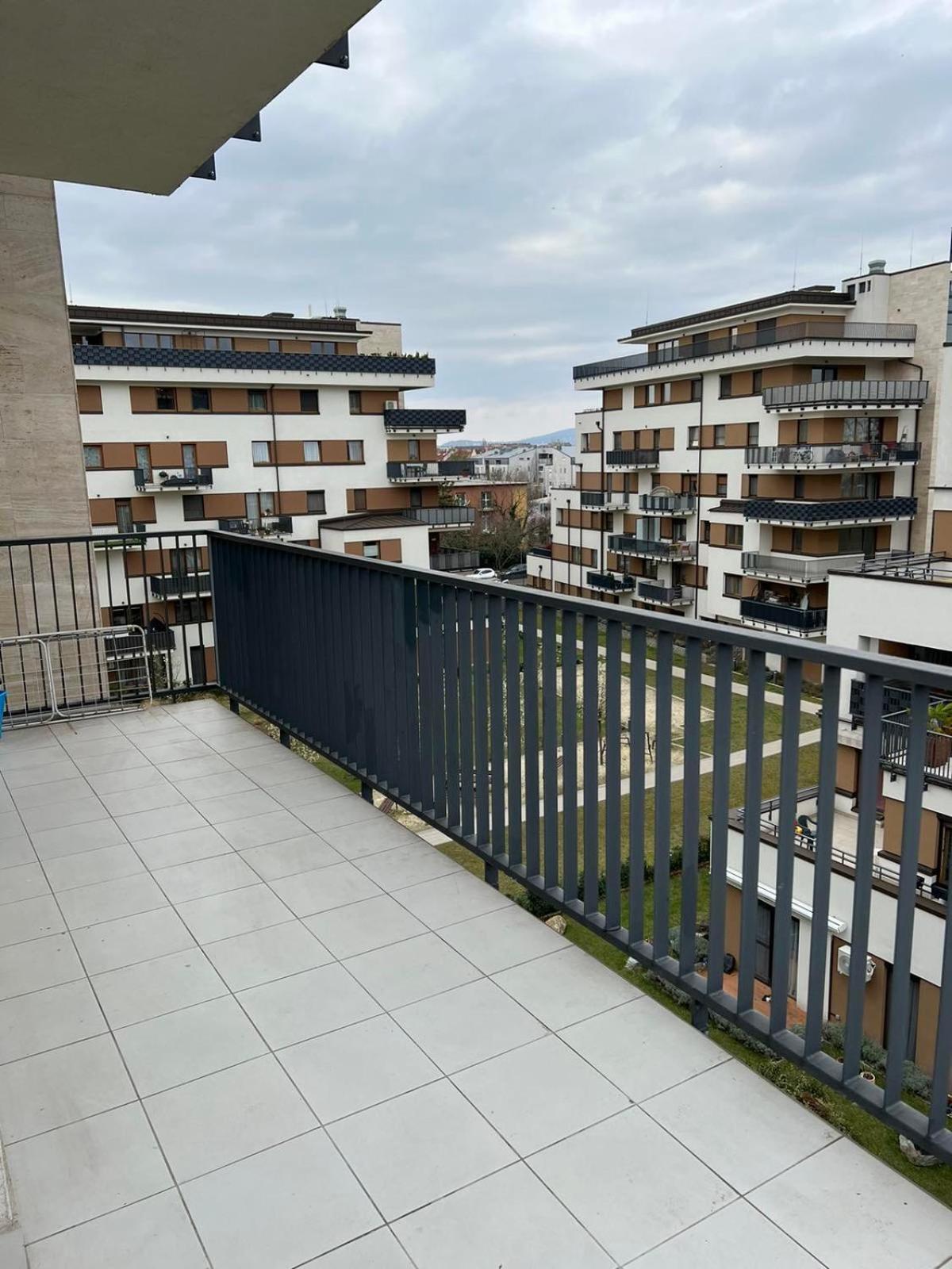 Lux Cordia Apartment With Free Parking Budapest Bagian luar foto