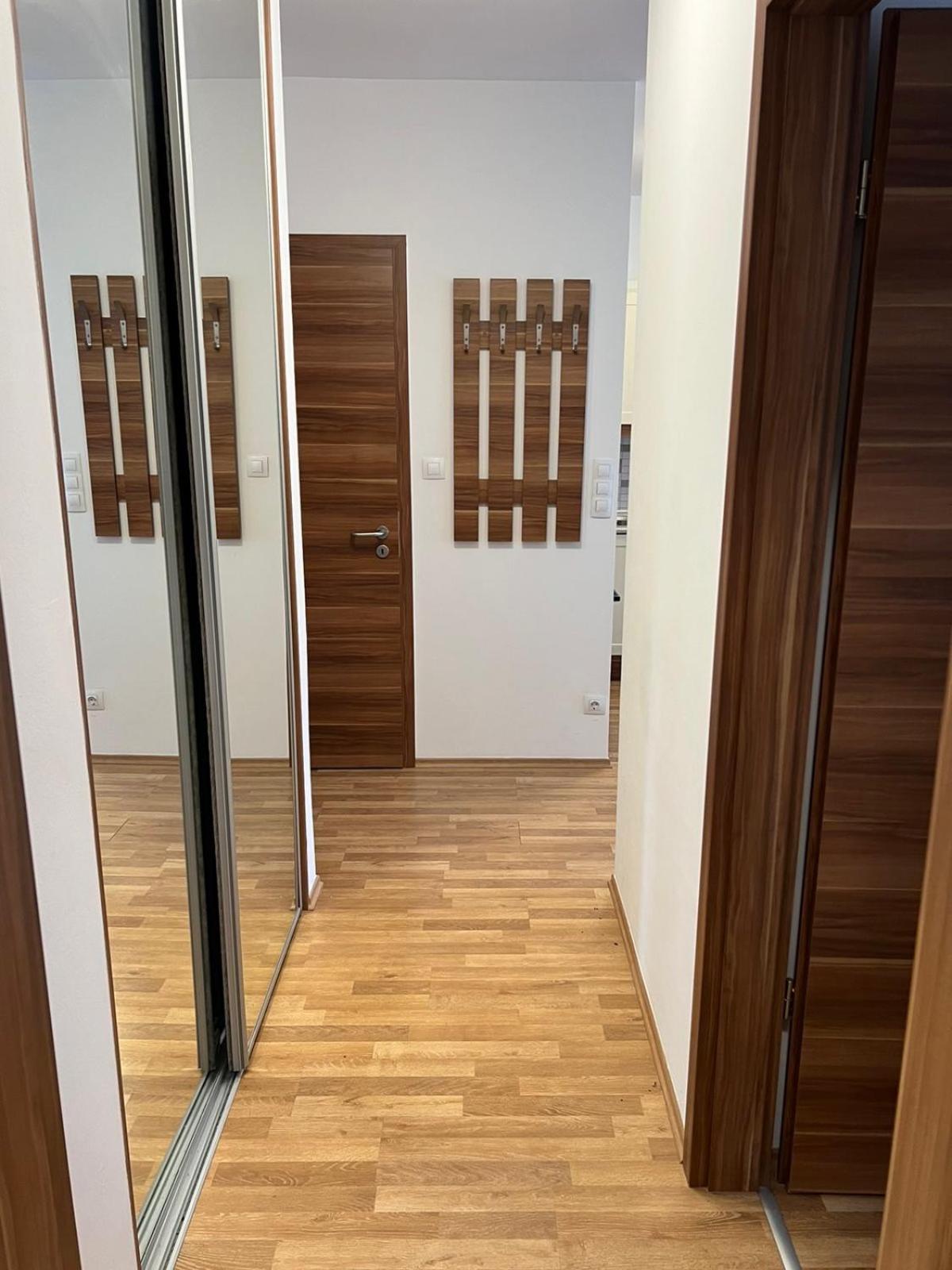 Lux Cordia Apartment With Free Parking Budapest Bagian luar foto